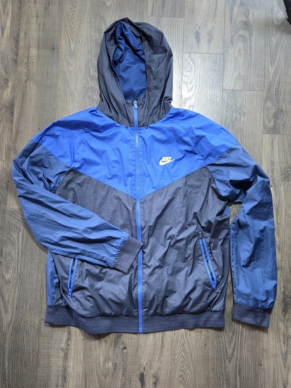 Vintage Nike Men's Blue Hooded Windbreaker Jacket